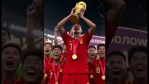 “短道速滑世锦赛男子5000米接力，中国队惊险闯入决赛”